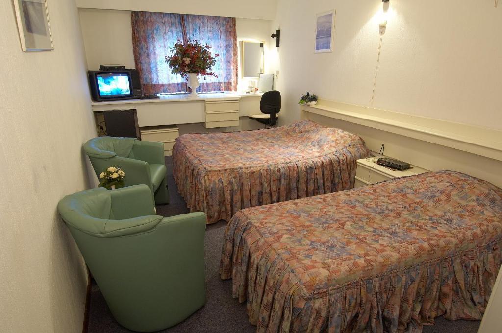 Hotel Apollo Zutendaal Zimmer foto