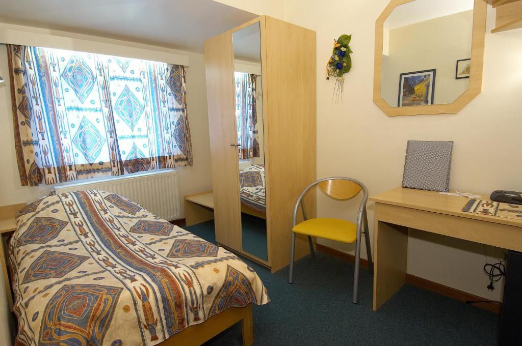 Hotel Apollo Zutendaal Zimmer foto